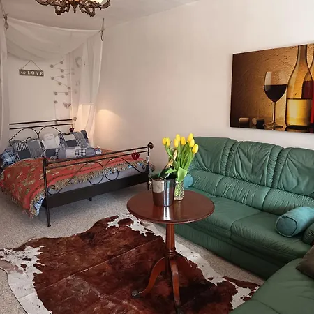 Apartment Divis73 *